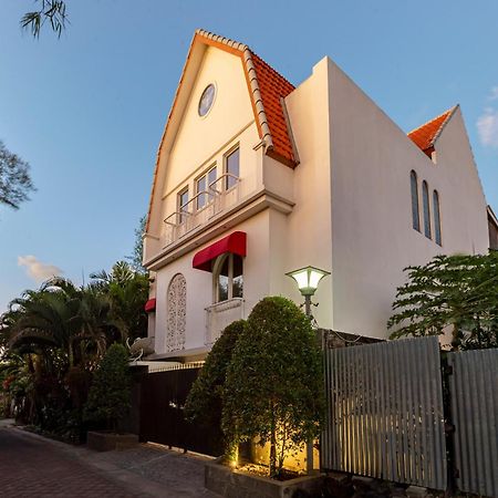 The Lavana Batavia Residence Umalas スミニャック エクステリア 写真
