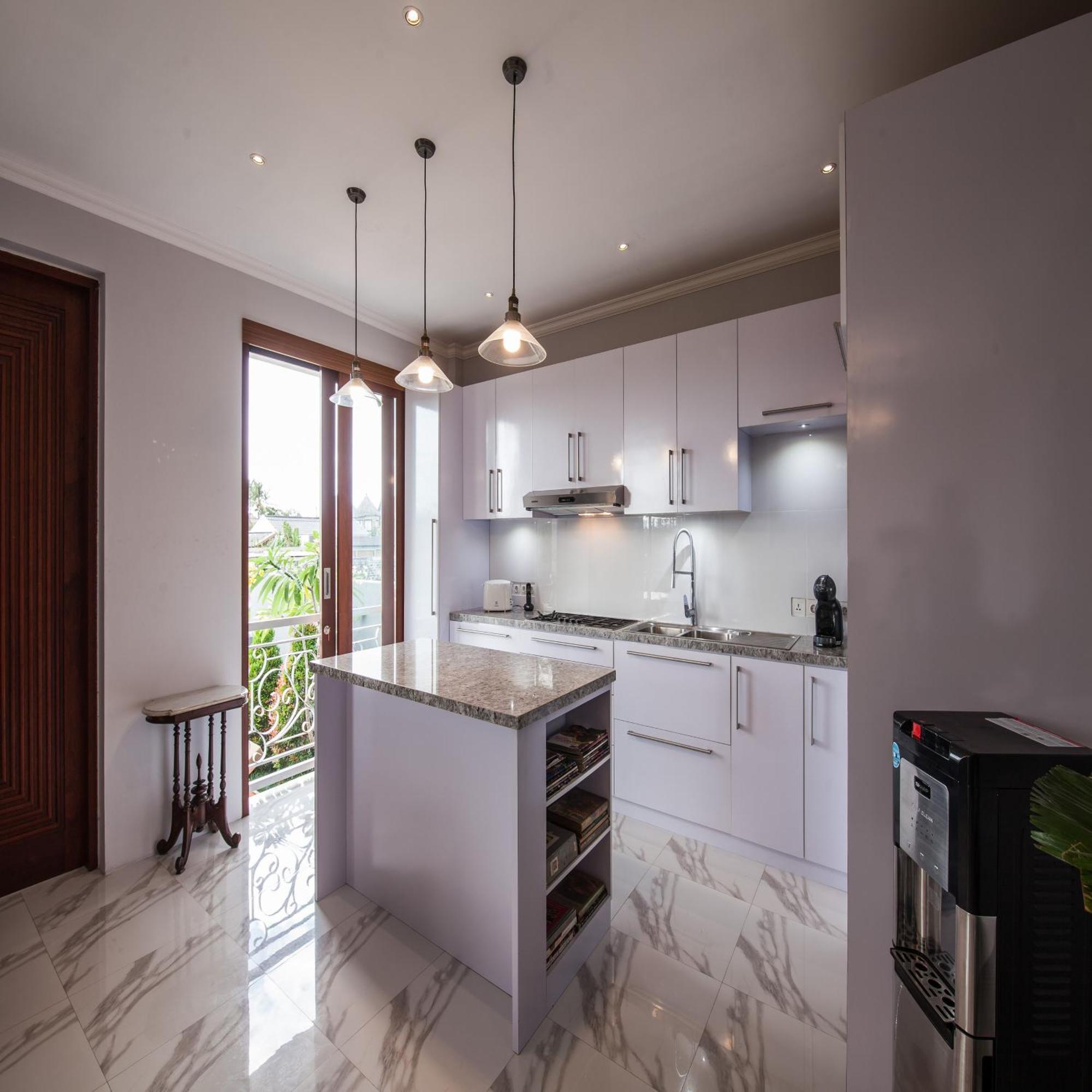 The Lavana Batavia Residence Umalas スミニャック エクステリア 写真